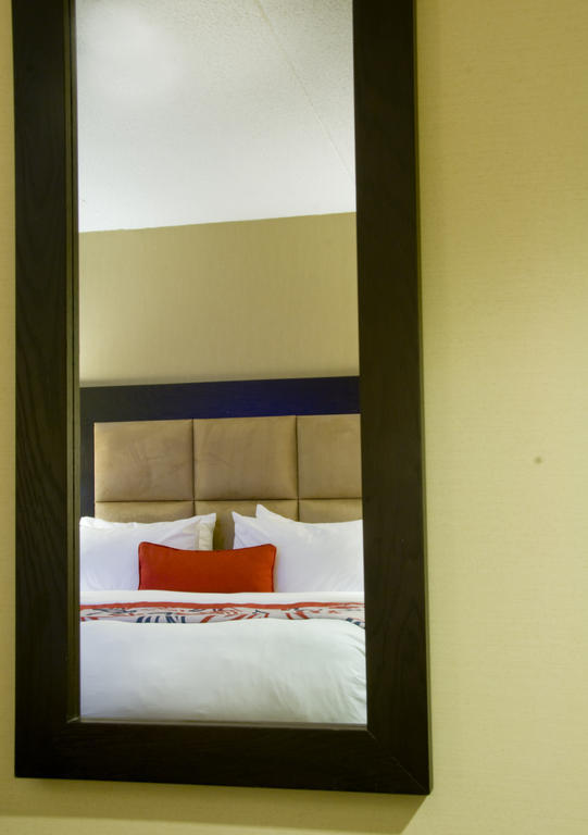 Ramada Plaza Crystal Palace Dieppe Pokoj fotografie